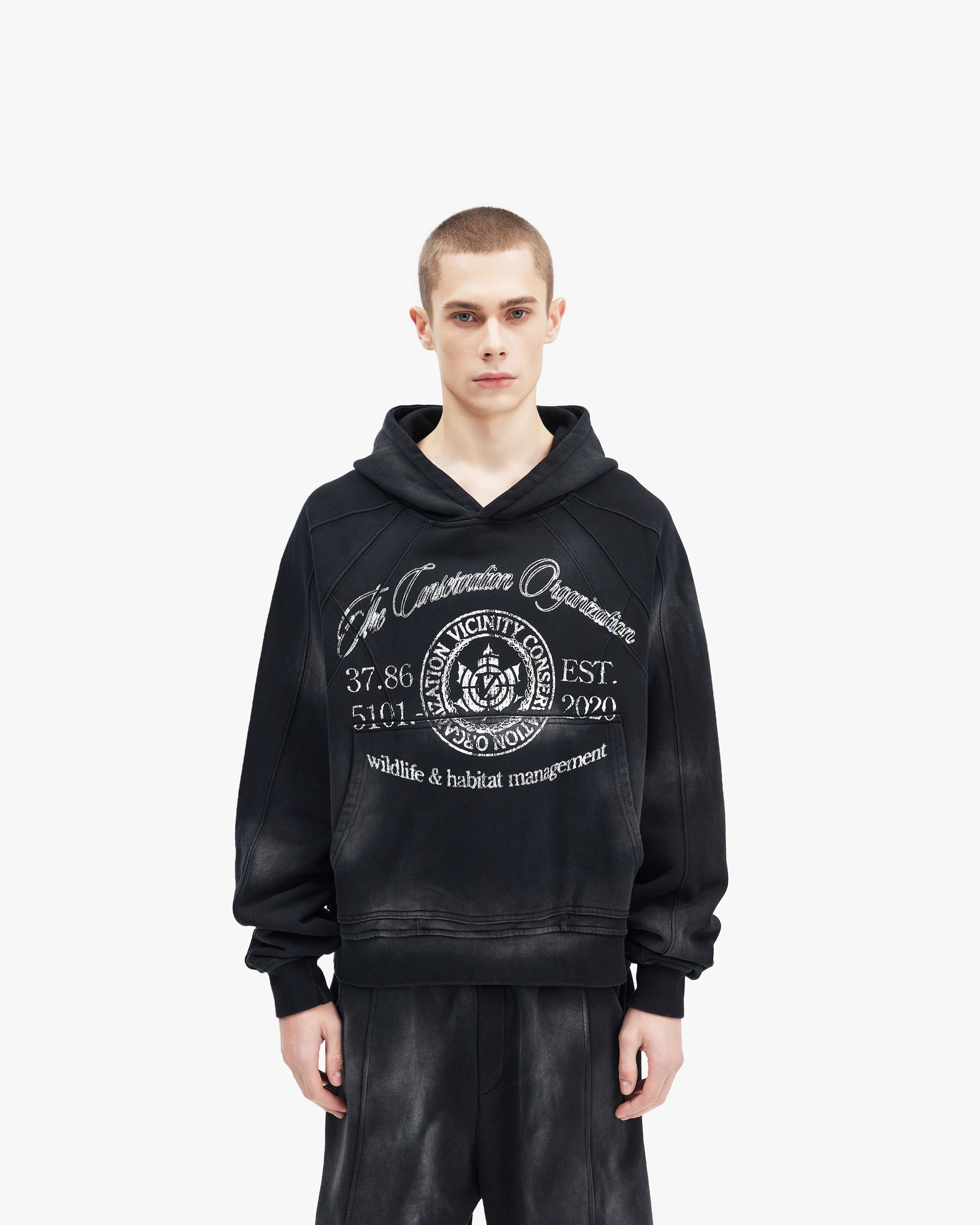 EXPLORER HOODIE BLACK