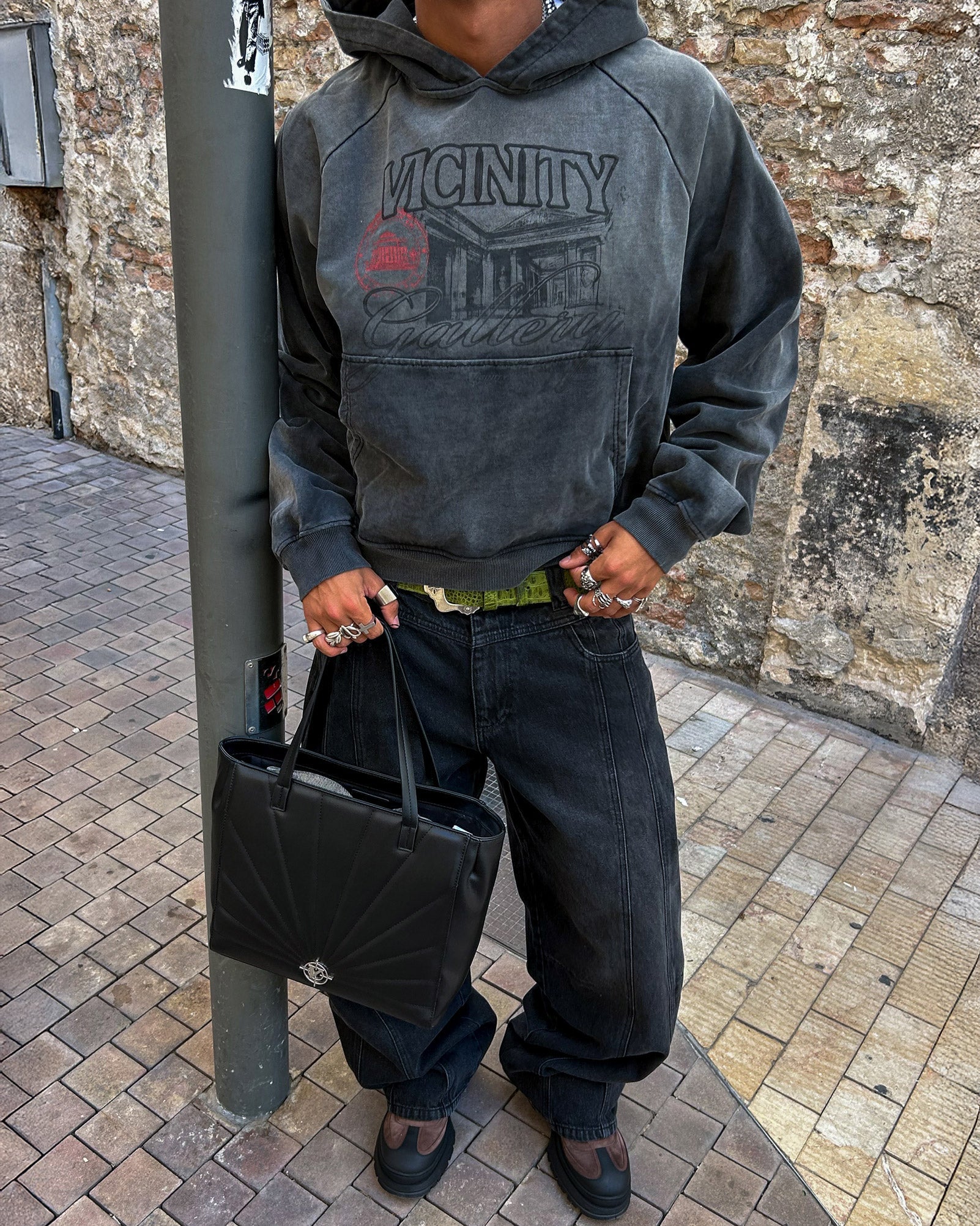 GALLERY HOODIE WASHED GREY