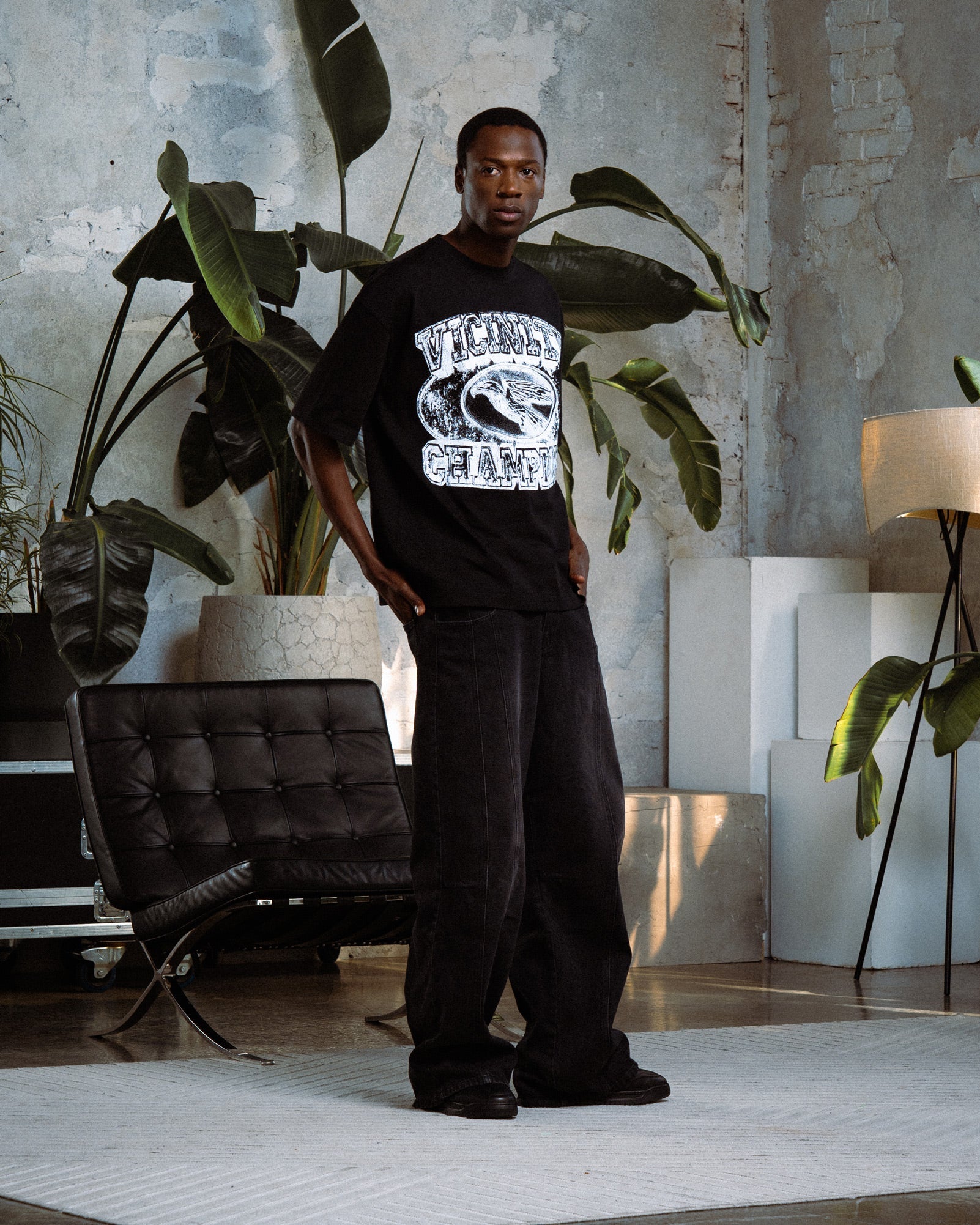 CHAMP EMBLEM TEE WHITE/BLACK