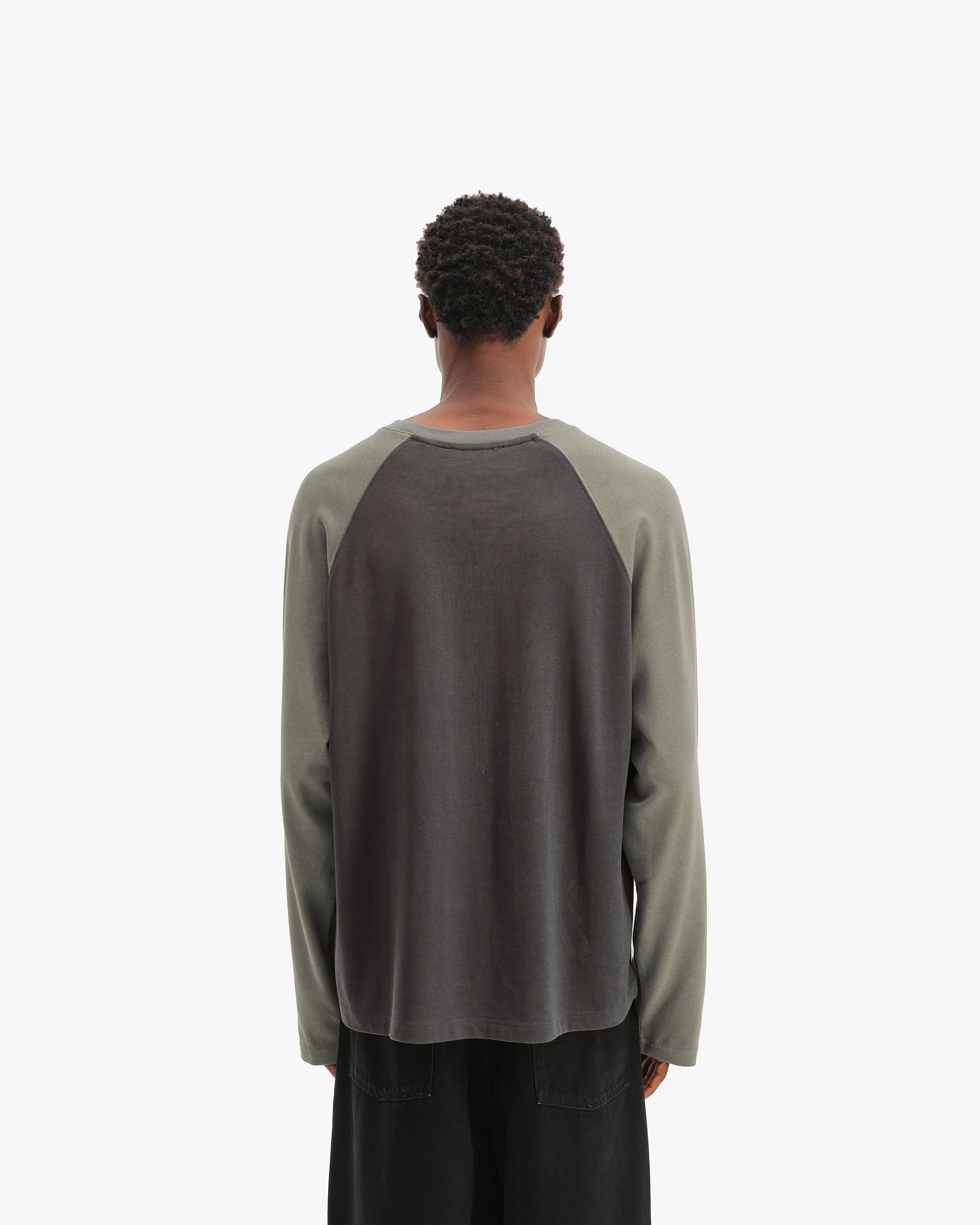 INTERNATIONAL LONGSLEEVE GREEN