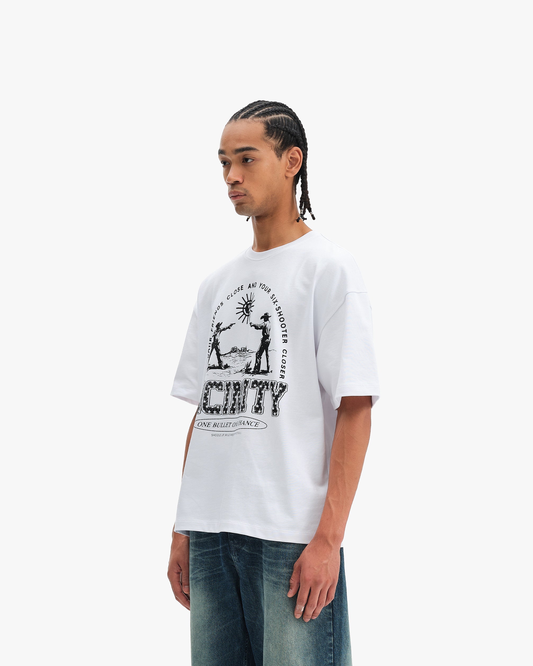 SIX SHOOTER DUEL TEE WHITE