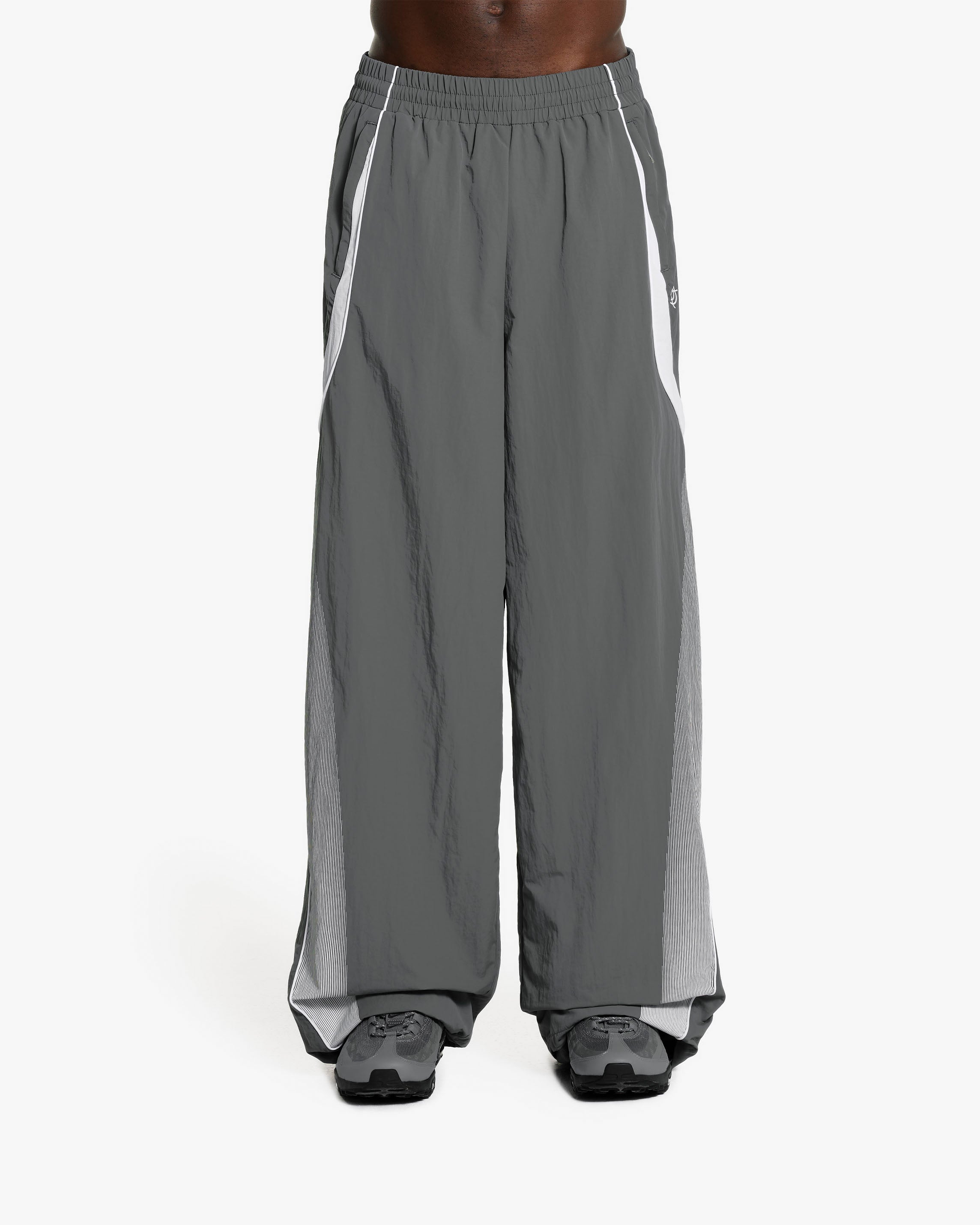 TRACK PANTS V4 GREY