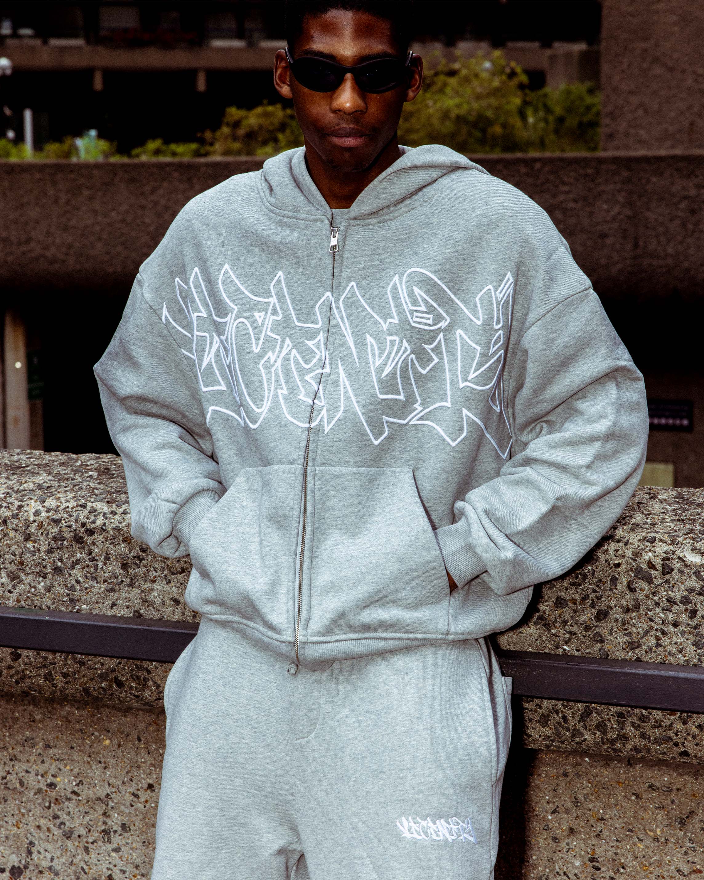 GRAFFITI ZIP-HOODIE GREY MELANGE