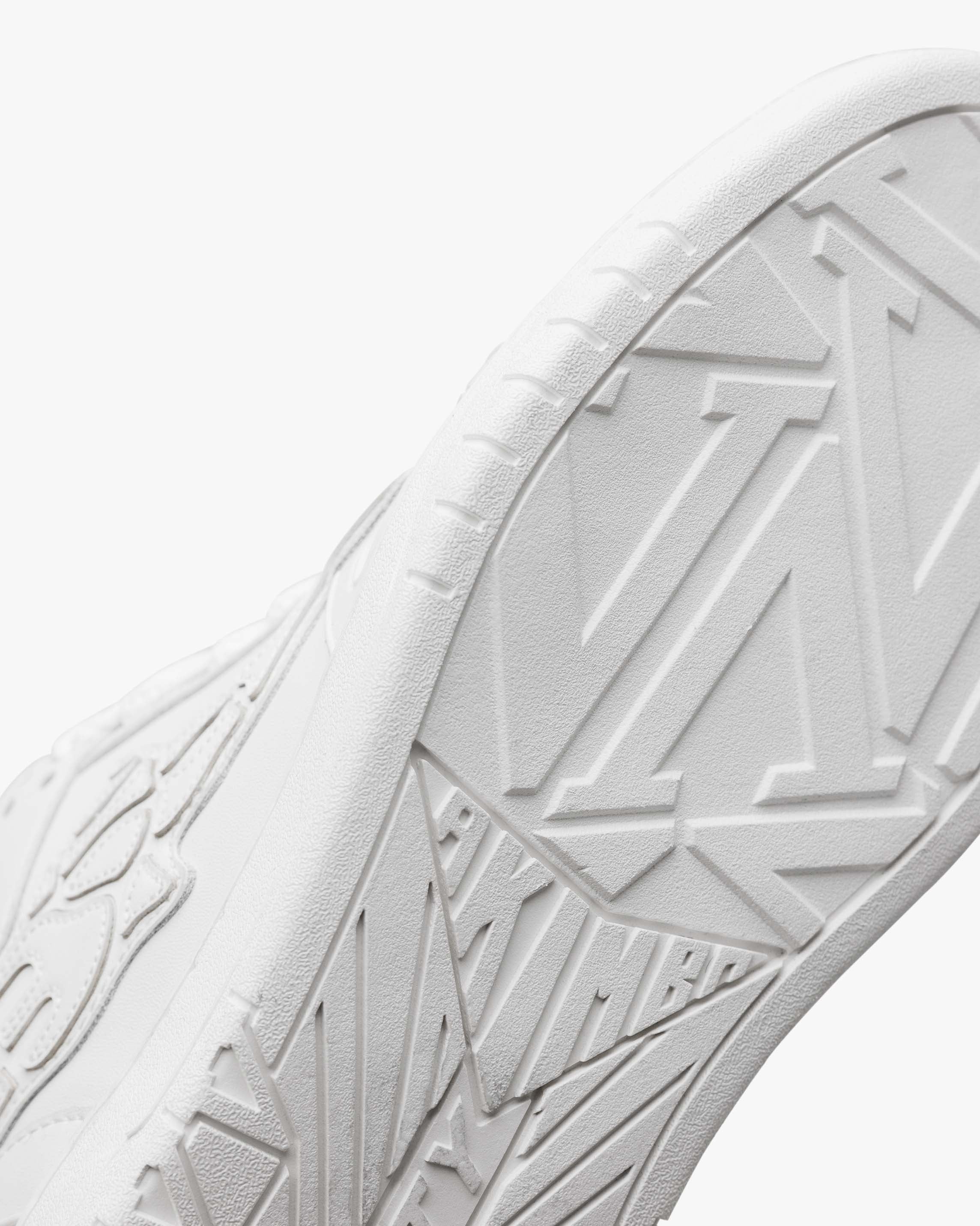 AKIMBO LOWS V2 "PURE WHITE"