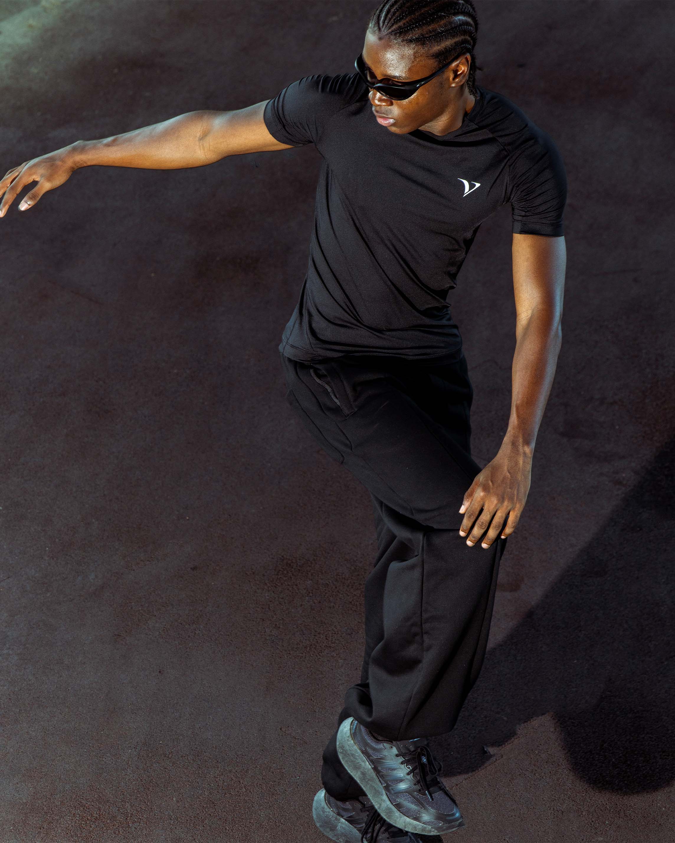 ACTIVEWEAR COMPRESSION TEE BLACK