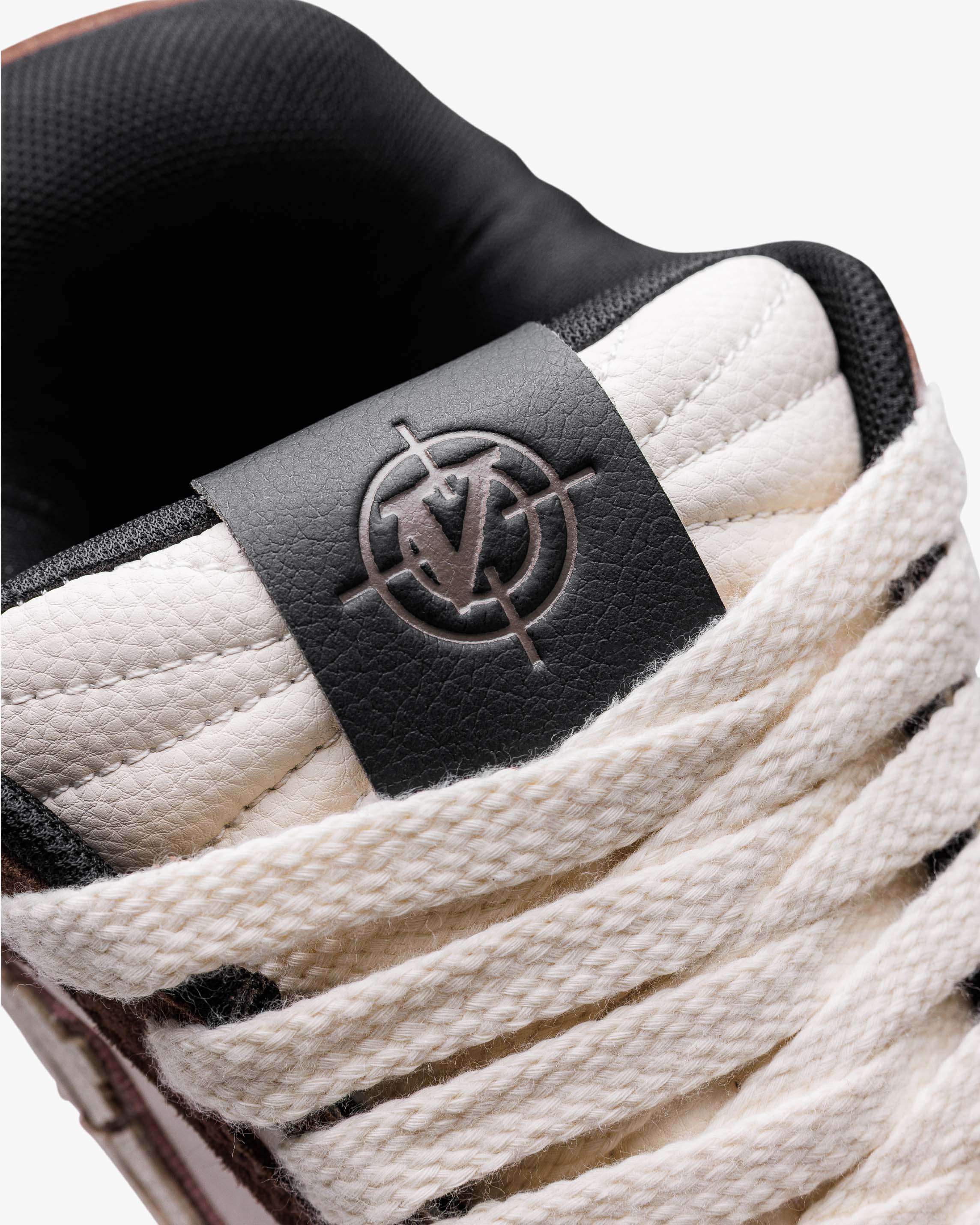 AKIMBO LOWS V2 "DARK MOCHA"