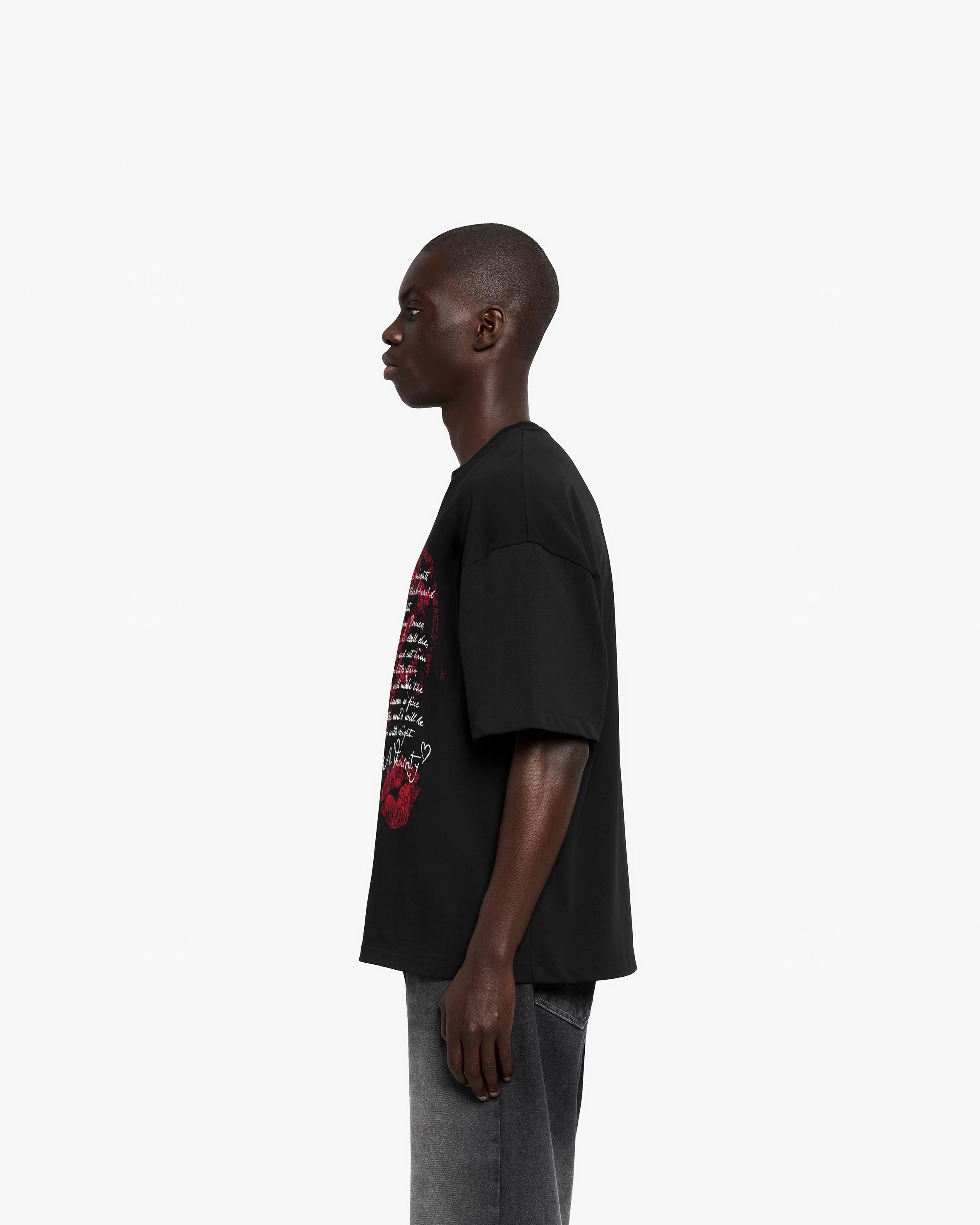 LOVE LETTER TEE BLACK