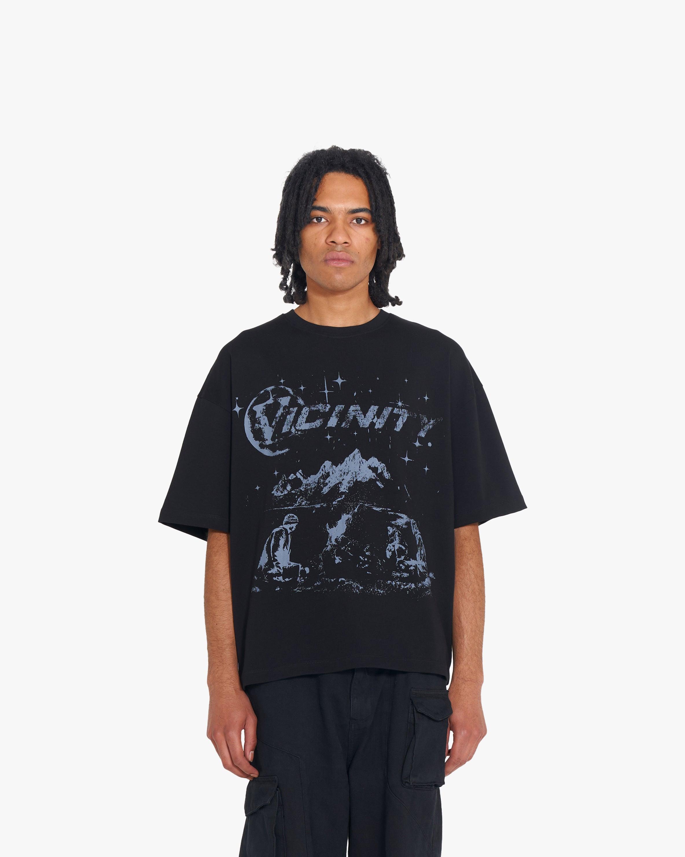 CAMPFIRE TEE BLACK