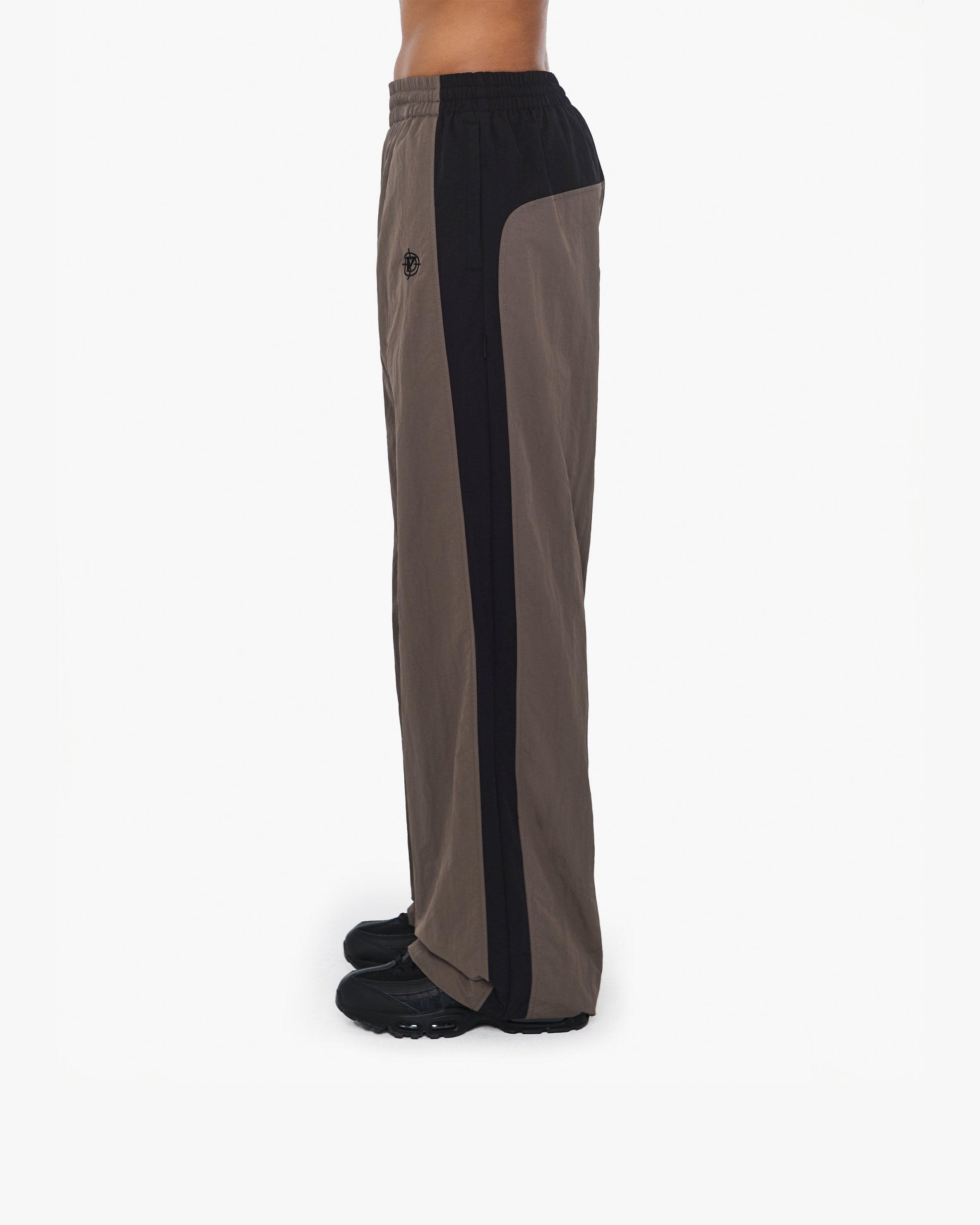 TRACK PANTS V3 MOCHA BLACK