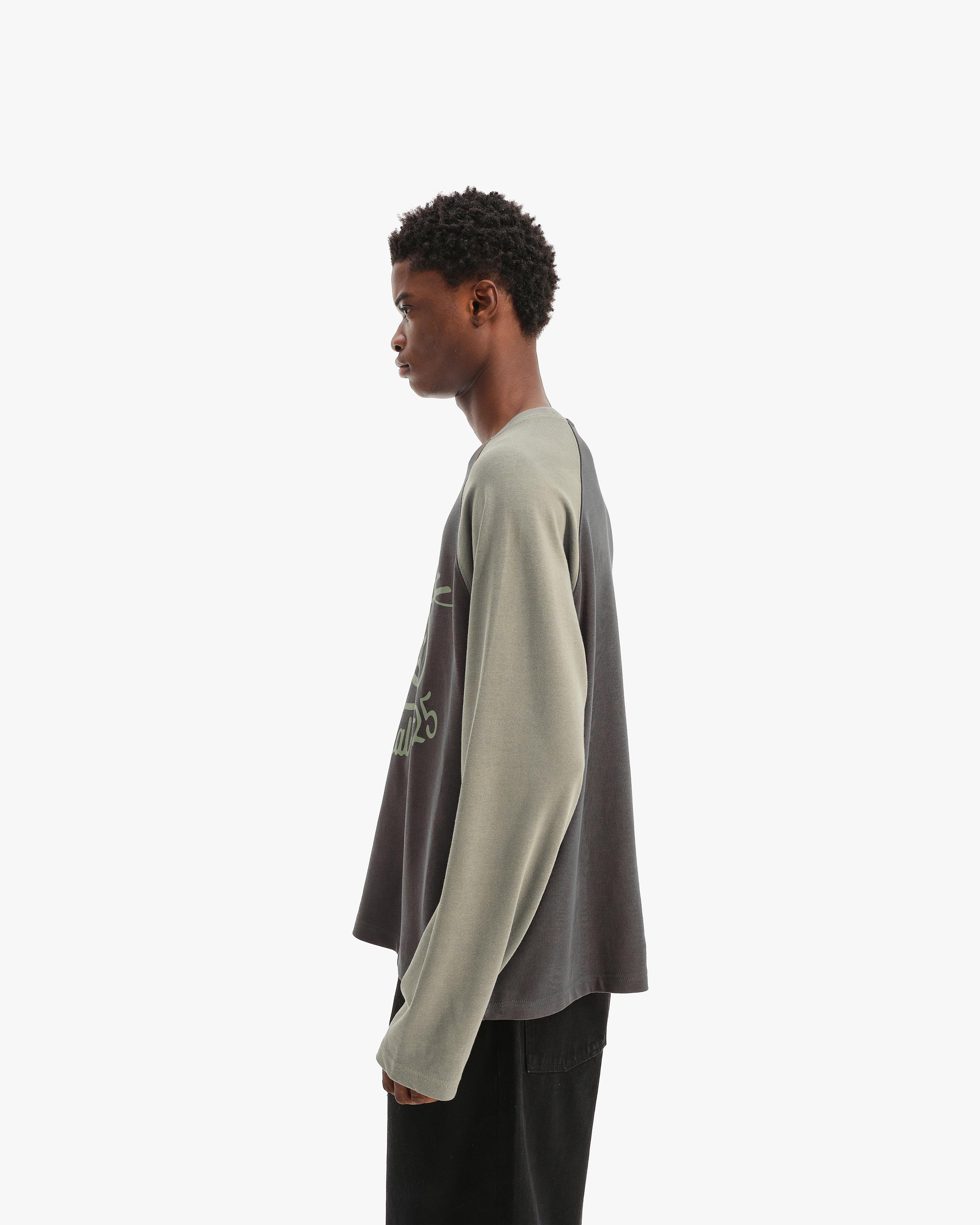INTERNATIONAL LONGSLEEVE GREEN
