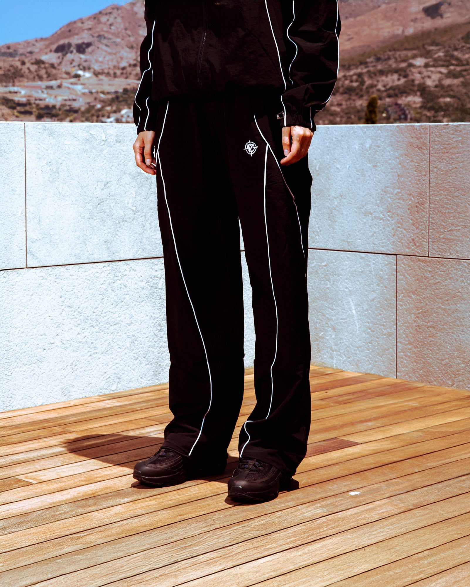 TRACK PANTS BLACK
